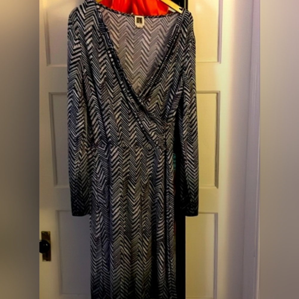 Anne Klein dress dark blue with long length sleeves GUC